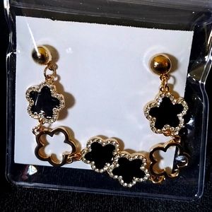 Clover earrings